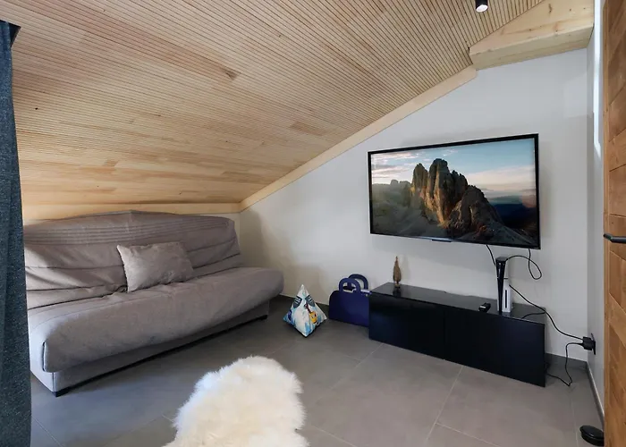 Horizon Blanc - Vue Exceptionnelle Loup Blanc -sauna Exterieur Ours Des Glaces -5 Etoiles