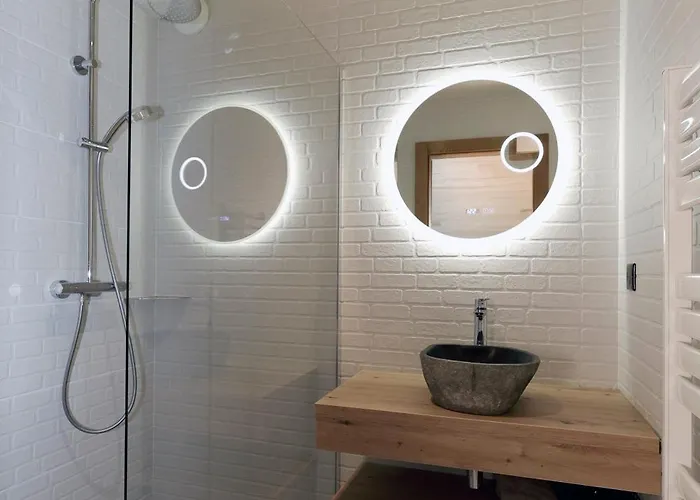 Domek alpejski Horizon Blanc - Vue Exceptionnelle Loup Blanc -sauna Exterieur Ours Des Glaces -5 Etoiles *